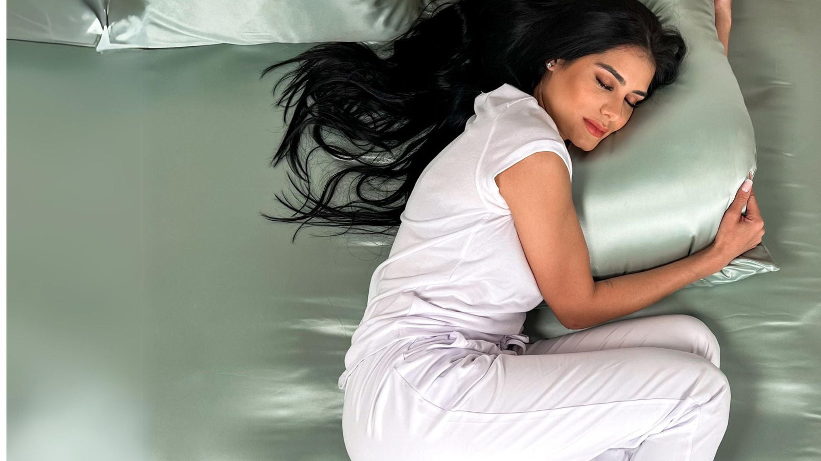 Beware of These 10 Things when Shopping for a Real Silk Pillowcase