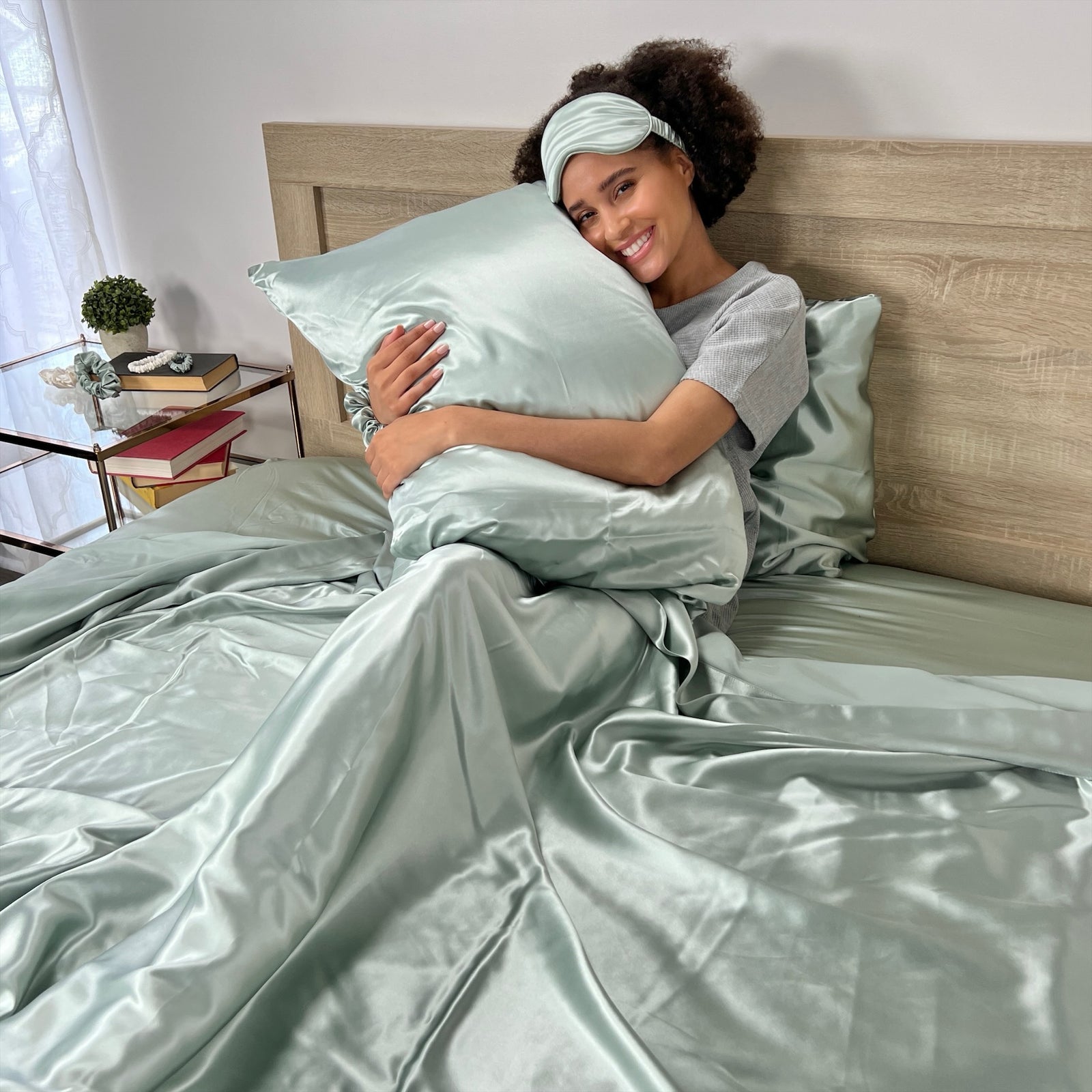 Sage 22 Momme 100% Silk Pillowcase by Mulberry Park Silks with luxurious, Smooth Feel