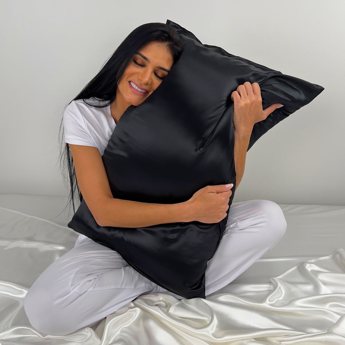 100% Pure Black Mulberry Silk Pillowcase, Ultra-Soft &amp; Luxurious for Hair &amp; Skin