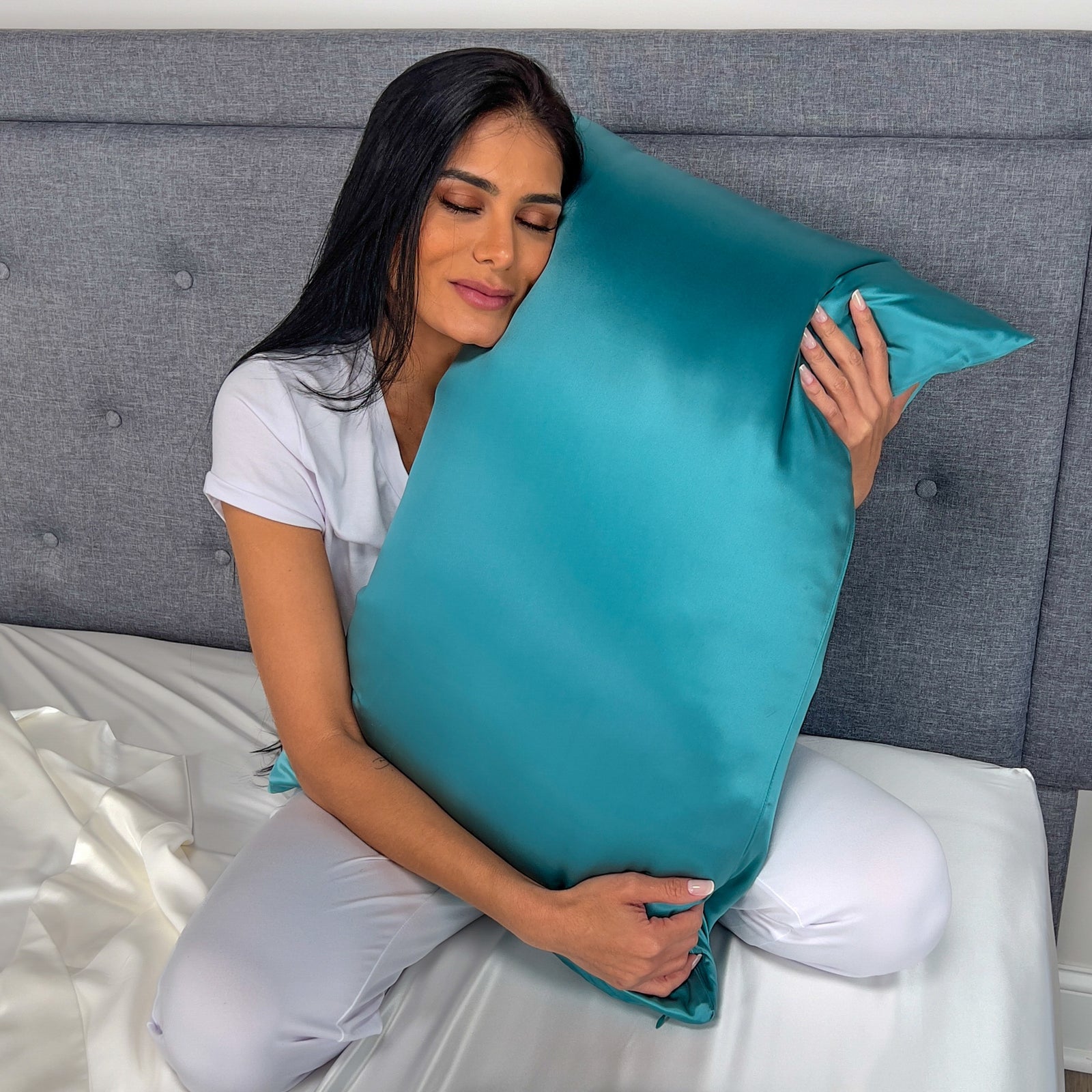Teal 22 Momme 100% Silk Pillowcase by Mulberry Park Silks with luxurious, Smooth Feel